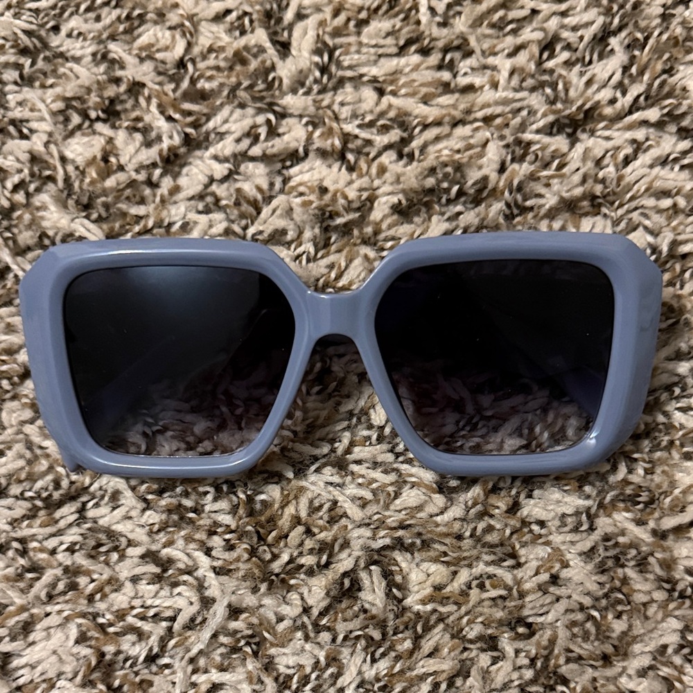 Stylish Blue Sunglasses-unbranded